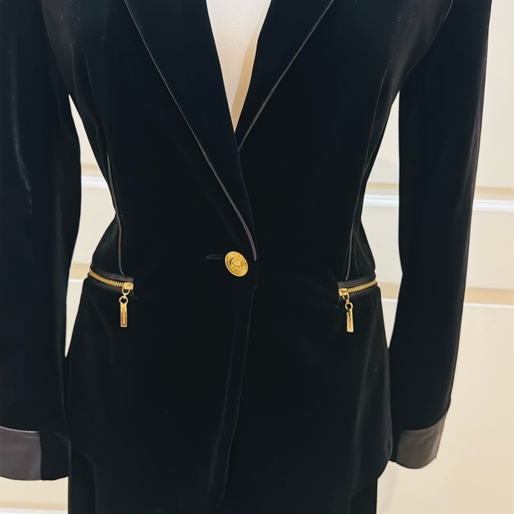 Peter Nygard velvet suit leather trimmed jacket (6) skirt (small) price is firm - Picture 4 of 13